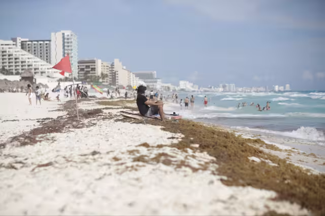 Playas con bandera roja en Cancún