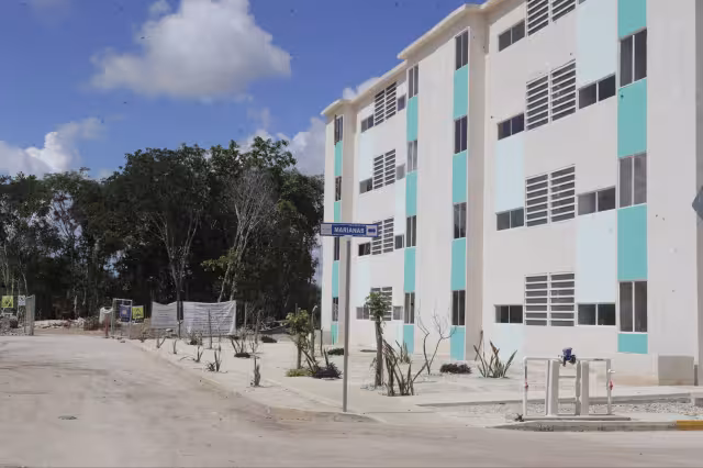 En Yucatán y Quintana Roo ya se contrataron 28,474 y 13,104 viviendas, respectivamente