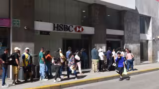 ¿No abrirán los bancos en abril? Lista completa de días sin servicio en México 2026