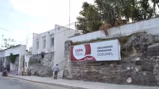 “Tenemos que comprar garrafones": Apagón deja sin agua a miles de familias en Cozumel desde hace días