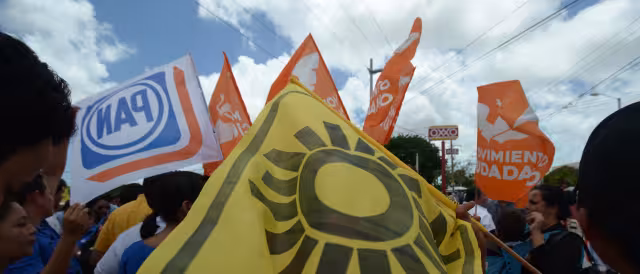 No obstante su inminente desaparición, el PRD sigue dando “patadas de ahogado”