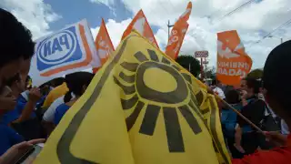 No obstante su inminente desaparición, el PRD sigue dando “patadas de ahogado”