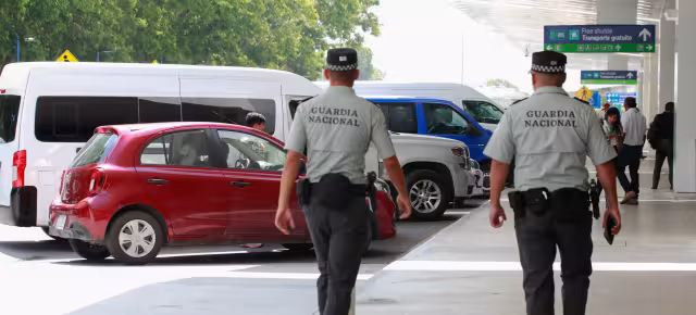 Aseguran que un juez otorgó la suspensión definitiva y pueden operar, pero no exhiben el papel