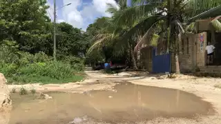 Los pobladores subsisten pese a la falta de prácticamente todos los servicios, o son deficientes