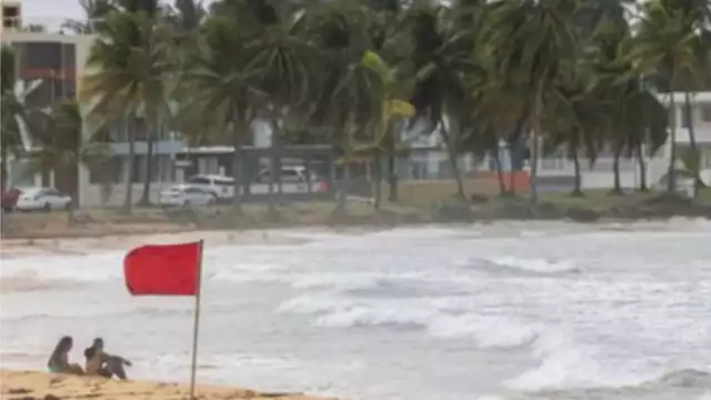A su paso por Bermudas, el Huracán Ernesto dejó sin electricidad al 75% del territorio