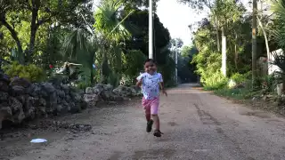 Angelito "El niño mayero" ha ganado mucha fama promoviendo la lengua maya en redes sociales, en donde ya cuenta con más de 160 mil seguidores 