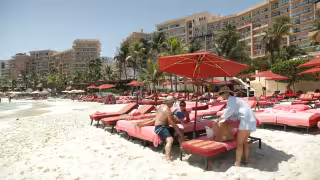 Las buenas condiciones climáticas y escasa presencia de sargazo permitieron a los visitantes disfrutar un día en la costa