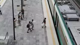 El Tramo 4 recorre de Izamal a Cancún mediante 239 km de vía doble electrificada