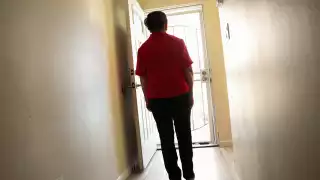 Los migrantes están encerrados, solo caminan dentro de sus casas, por el temor a ser arrestados.