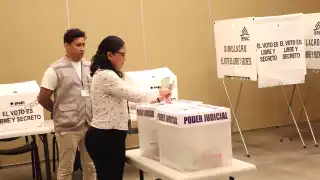 Los 47 personas que aspiran a ocupar un lugar como magistrado ya están en campaña