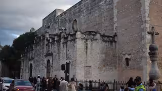 Solicitan que se protejan los muros de la Catedral antes de la marcha del 8M