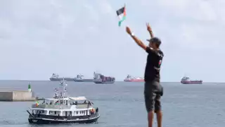 La Flotilla Global Sumud fue interceptada cerca de Gaza y obligada a llegar a Israel; hay siete mexicanos.