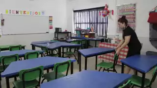 Algunos maestros adelantaron sus actividades administrativas