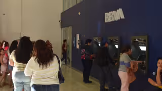 Evalúan la atención que brindan los bancos en Yucatán