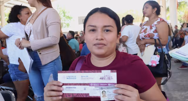 Padres de Yucatán podrán acudir a recibir la tarjeta de Bienestar