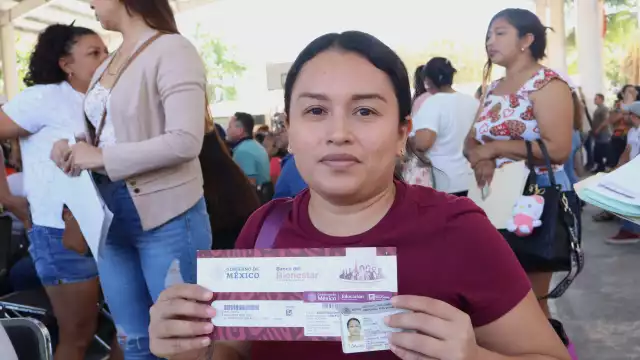 Padres de Yucatán podrán acudir a recibir la tarjeta de Bienestar