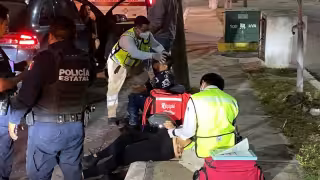 Motociclista lesionada tras impacto de automóvil en Campeche