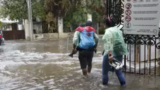 Dos ondas tropicales mantendrán las lluvias fuertes en Yucatán