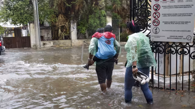 Se esperan precipitaciones de moderadas a fuertes, acompañadas de actividad eléctrica