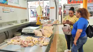 Precio del pollo incrementaría en próximos días, en Ciudad del Carmen