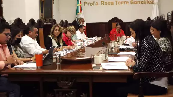 La Alcaldesa de Mérida destacó que estará al pendiente del tema de Santa María Chi La Alcaldesa de Mérida destacó que estará al pendiente del tema de Santa María Chi