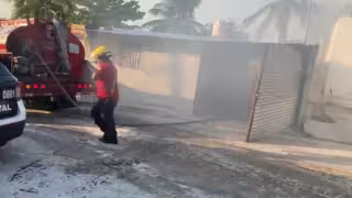 Fuerte movilización por incendio en casa de la colonia Esperanza en Campeche