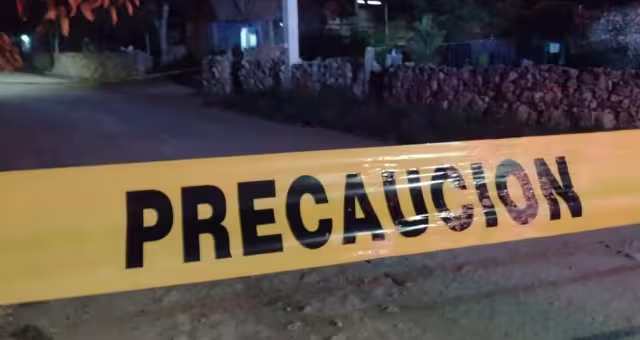 La pareja dormía cuando hombres armados se los llevaron