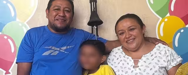 Después de nueve años de tratamiento oncológico, el niño de 11 años fue dado de alta de la enfermedad