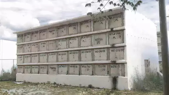 Más de 700 cuerpos sin identificar permanecen en el Semefo de Quintana Roo.