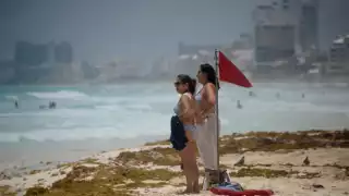 ¡Cuidado con las corrientes de retorno! Prohíben el acceso a 11 playas de Cancún, ¿cuáles son?