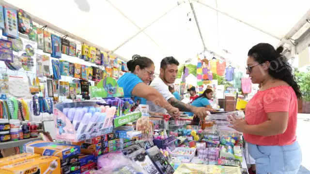 Algunas familias optan por reutilizar los útiles escolares