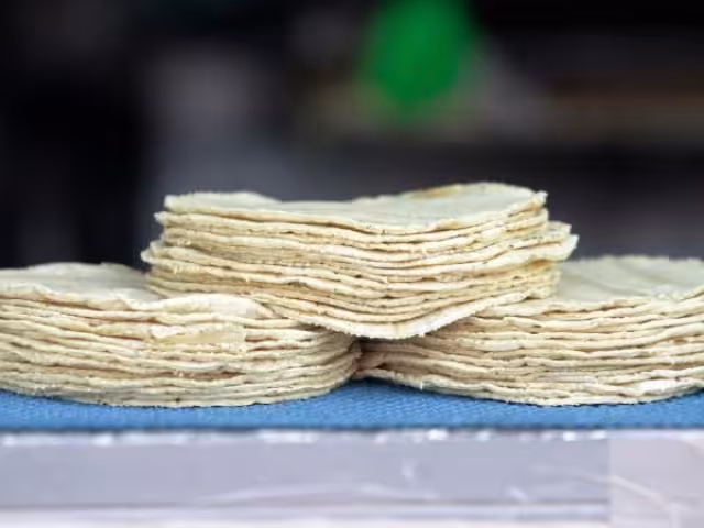 Este pacto no establece un precio máximo obligatorio, sino que busca generar condiciones para evitar incrementos