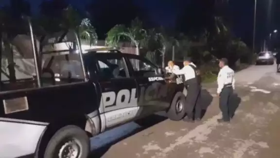 Elementos policiacos de la SSP Campeche resguardaron el lugar de los hechos. Elementos policiacos de la SSP Campeche resguardaron el lugar de los hechos.