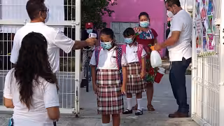 Escuelas particulares refuerzan filtros de sanidad por enfermedades