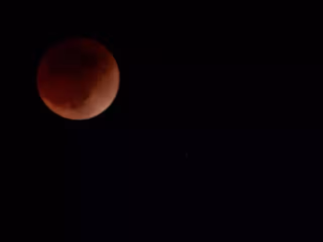 Una creencia ancestral relaciona a las mujeres embarazadas con los eclipses lunares