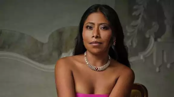 Yalitza Aparicio es criticada por 'no saber hablar'