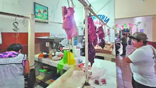 Noche mexicana impulsa ventas de comerciantes en Champotón