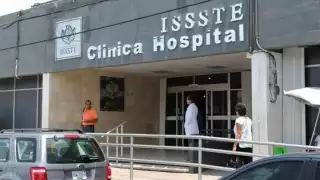 Usuarios de hospitales de Chetumal exigen pronta atención e intervención de las autoridades de salud 