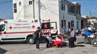 Repartidor sufre posible fractura tras corte de circulación en San Patricio, Champotón