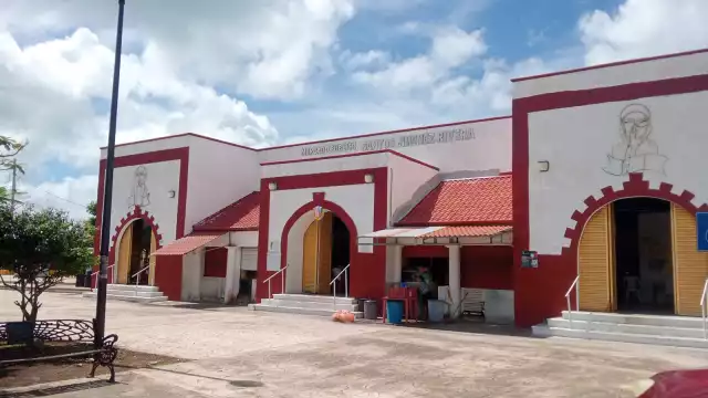 Amantes de lo ajeno roban mercancía en el mercado “Santos Jiménez Rivera”