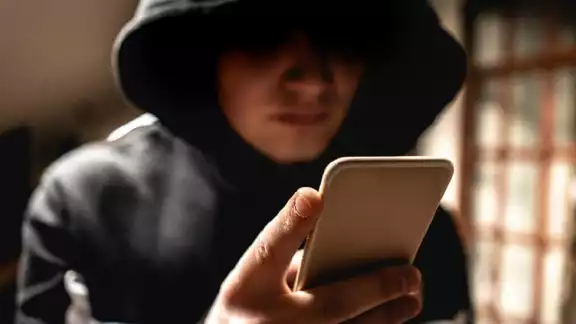 Sujetos intentan extorsionar a chetumalense en su propia casa.