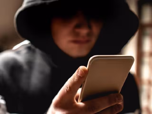 Sujetos intentan extorsionar a chetumalense en su propia casa.