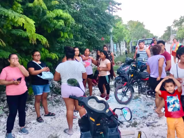 Vecinos de la colonia Francisco Villa exigen la expulsión de la pareja de extorsionadores.