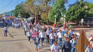 Los manifestantes se dirigirán al palacio municipal en donde permanecerán haciendo guardia