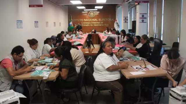 Deyliana Avilés Demeneghi y Maribel Guevara Romero estaban en las listas de los tres poderes del Gobierno