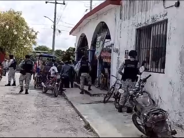 Pobladores de Felipe Carrillo Puerto privaron de su libertad al comisario ejidal y su tesorero por presuntos malos manejos