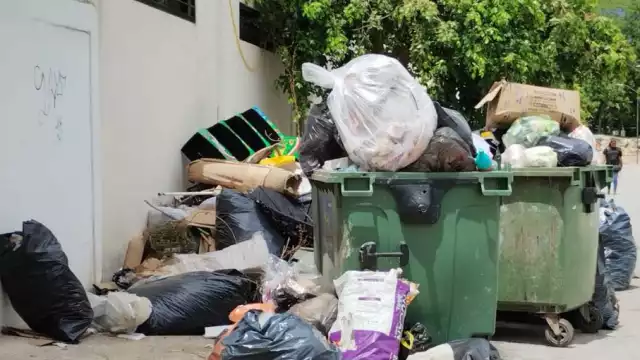 Así luce la basura acumulada en Villas del Sol, Solidaridad