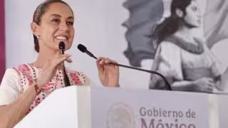 Claudia Sheinbaum informó que 800 jóvenes ingresaron a la universidad, mientras que otros 400 estudiarán a distancia