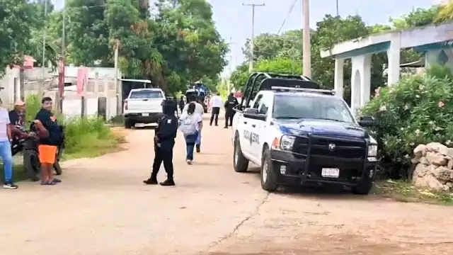 Movilización policial tras balacera en Tenabo contra casa azul en colonia Guadalupe