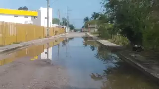 Onda tropical 6 amenaza con más lluvias e inundaciones en Sabancuy